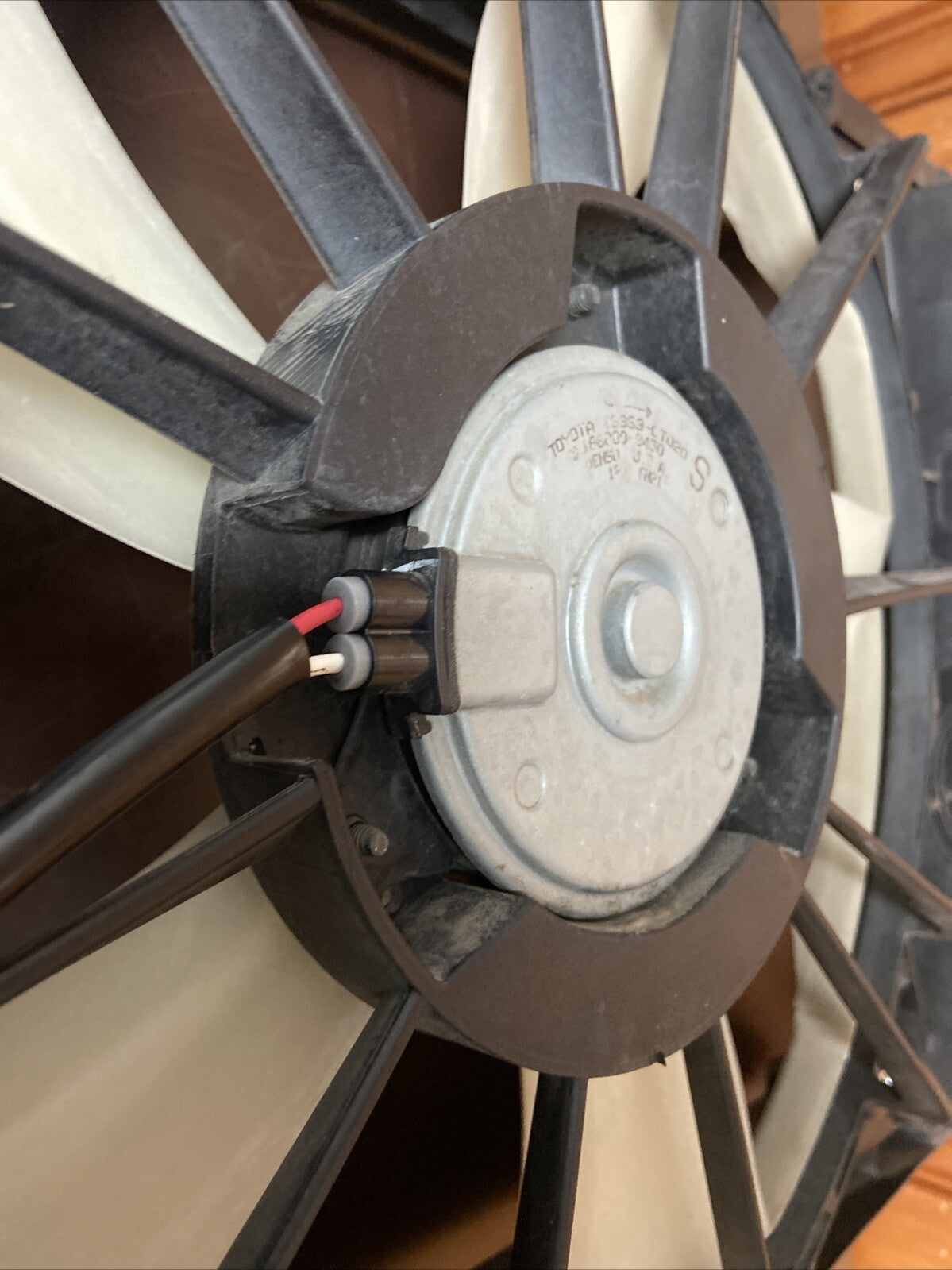 2011 Toyota Corolla Radiator Cooling Fan Assembly