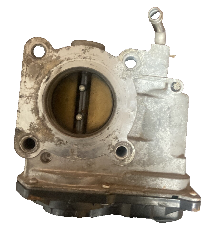 2007 Toyota Yaris Throttle Body 22030-21030 OEM