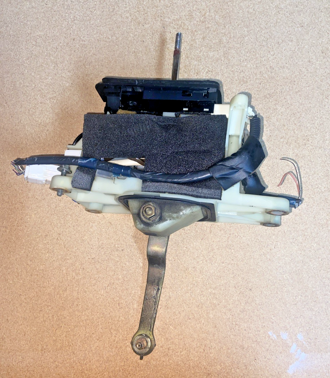 1998-2000 Lexus LS 400 Conjunto de palanca de cambios automática OEM