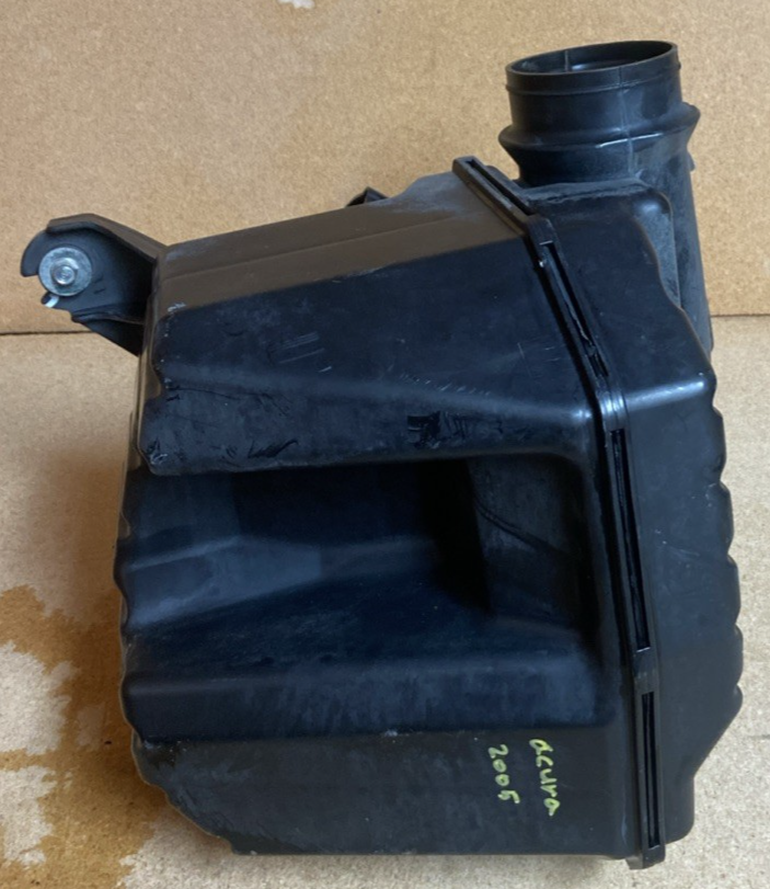 2006 Acura TSX Engine Air Intake Resonator Chamber