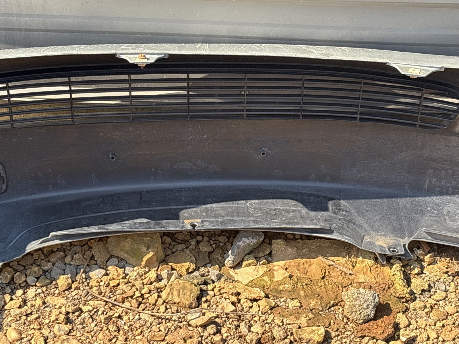 2002-2004 Lexus ES300 ES330 Front Bumper Cover OEM 5211933927 *Silver