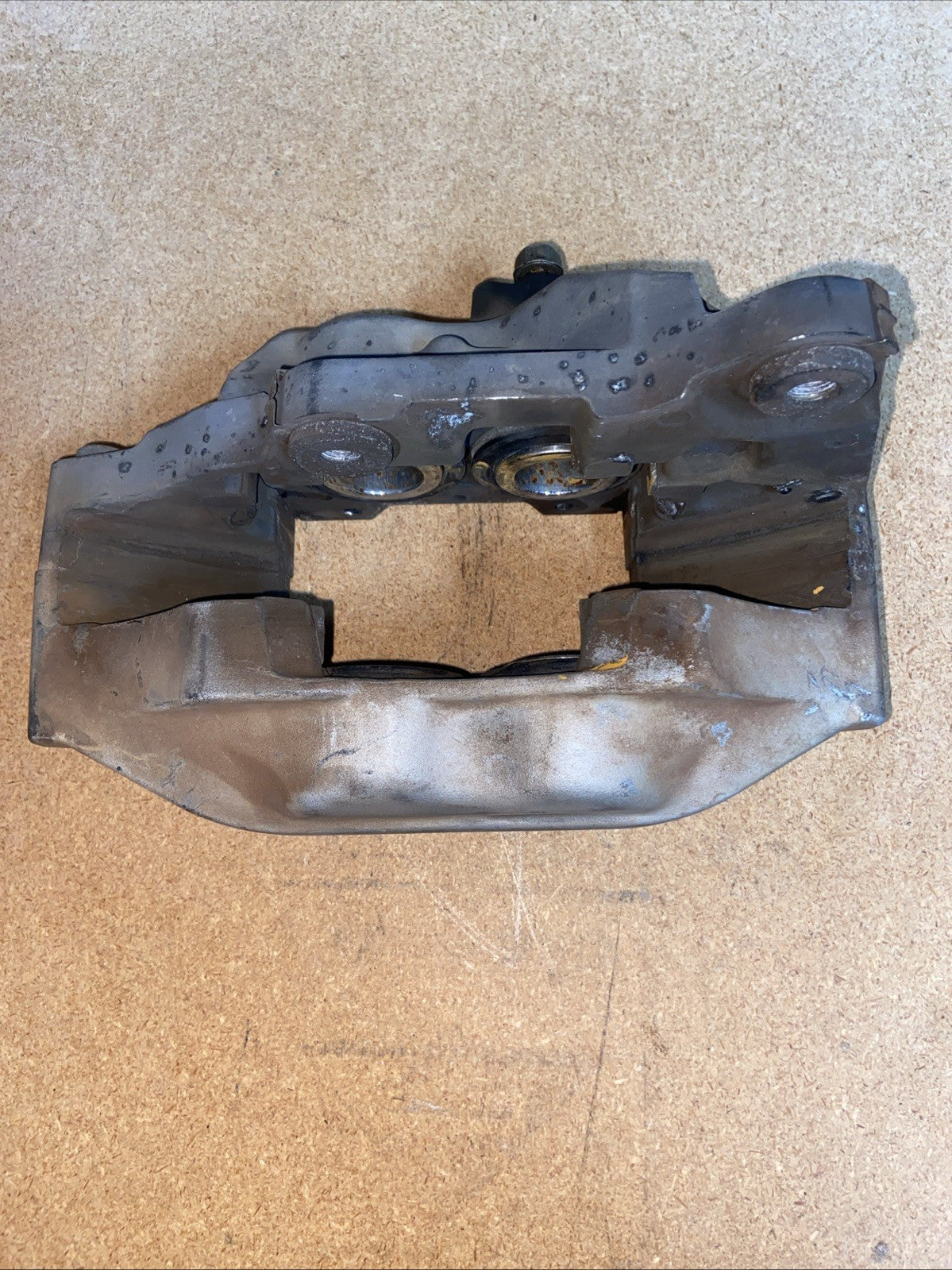 1995-2000 LEXUS LS400 Front Left Driver Side Brake Caliper OEM 47750-50102