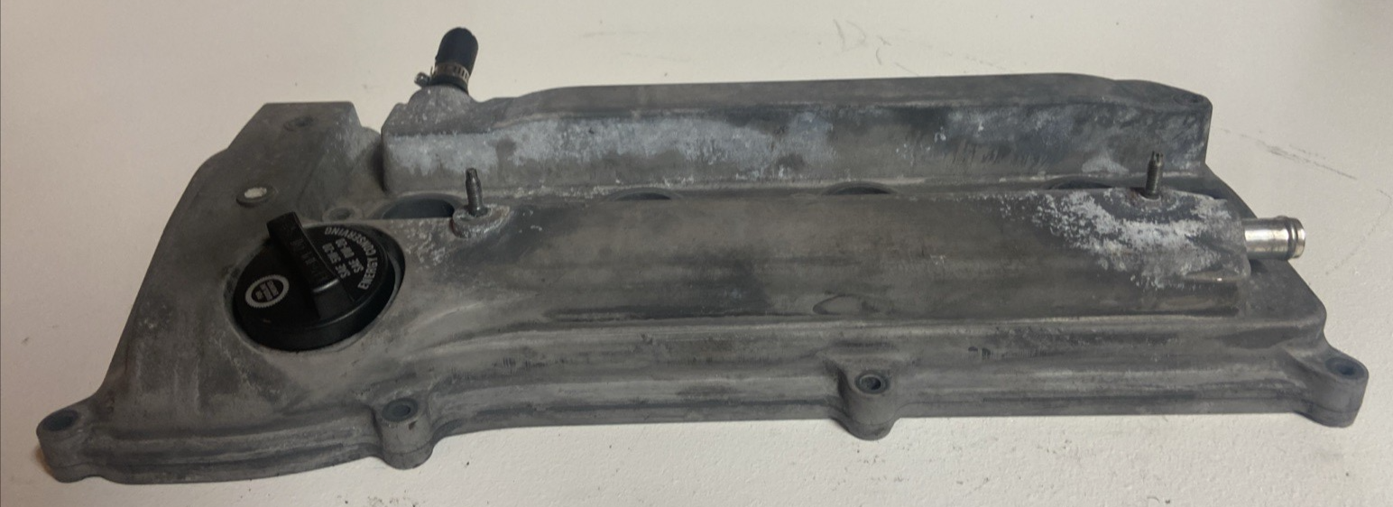 2002-2009 Toyota Camry Engine Valve Cover