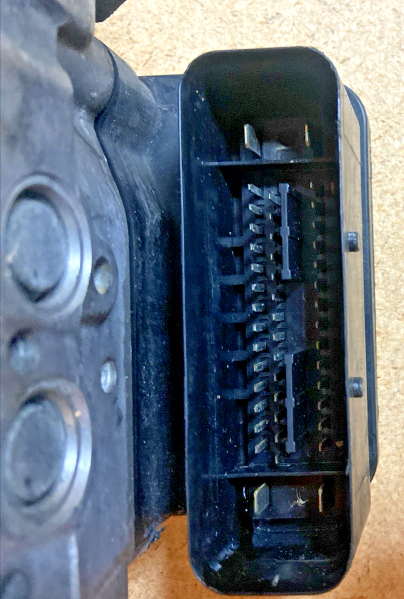 2006-2008 Acura TSX Anti-Lock Braking System (ABS) Pump Control Module Assembly
