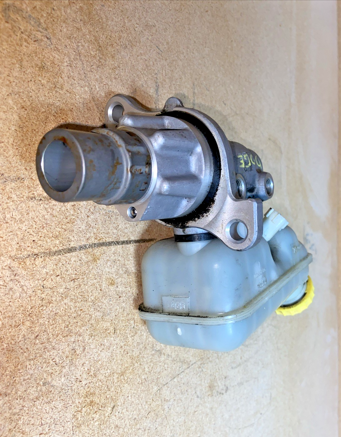 12-20 Dodge Grand Caravan Brake Master Cylinder Assembly OEM
