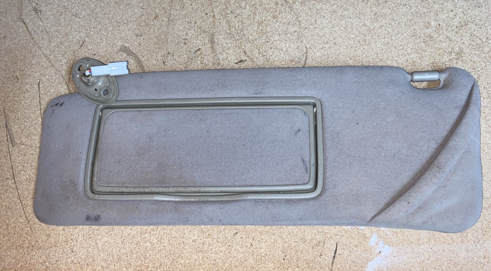 1998-2000 LEXUS LS400 Front Left Driver Side Sun Visor OEM 74320-50101