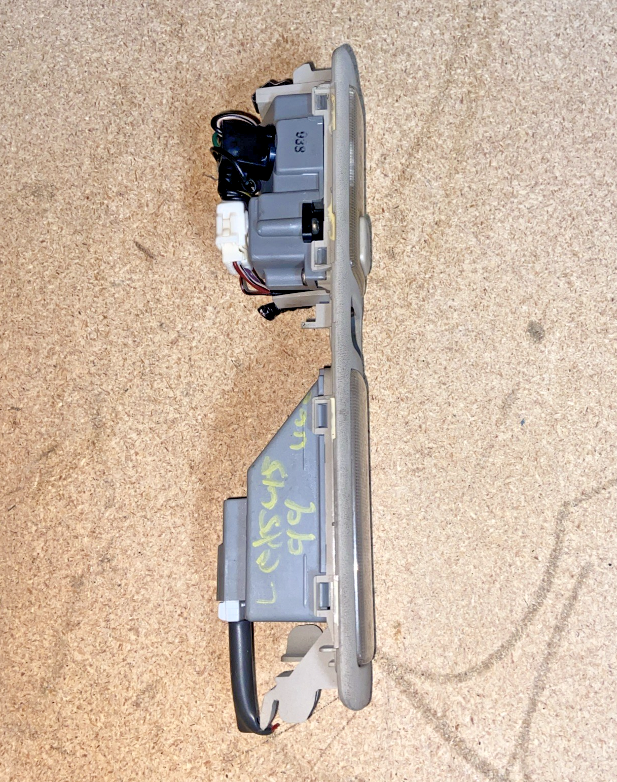 1998-2000 Lexus LS400 Rear Left Roof Dome Reading Light 8129050030 OEM