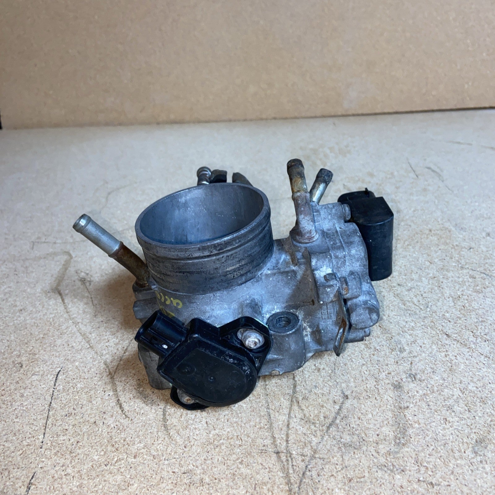 2003-2004 Honda Accord Throttle Body