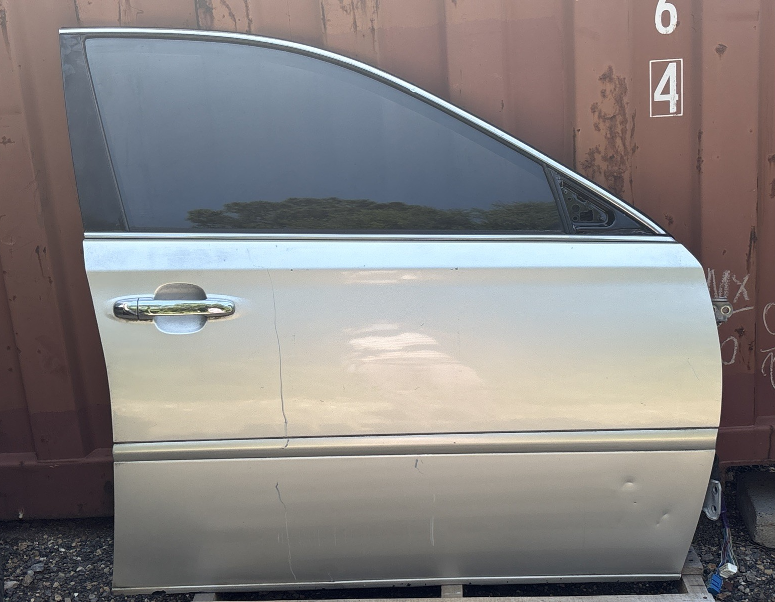 2002-2003 Lexus ES300 ES330 Front Right Passenger Door Shell OEM Silver