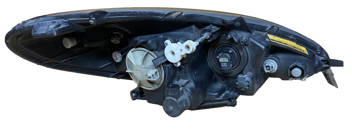 2002-2004 Lexus ES300 Front Left Driver Side Halogen Headlight