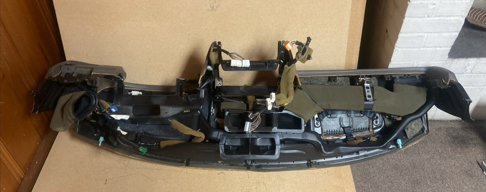 1998-2000 Lexus LS400 Front Interior Dashboard Instrument Panel OEM