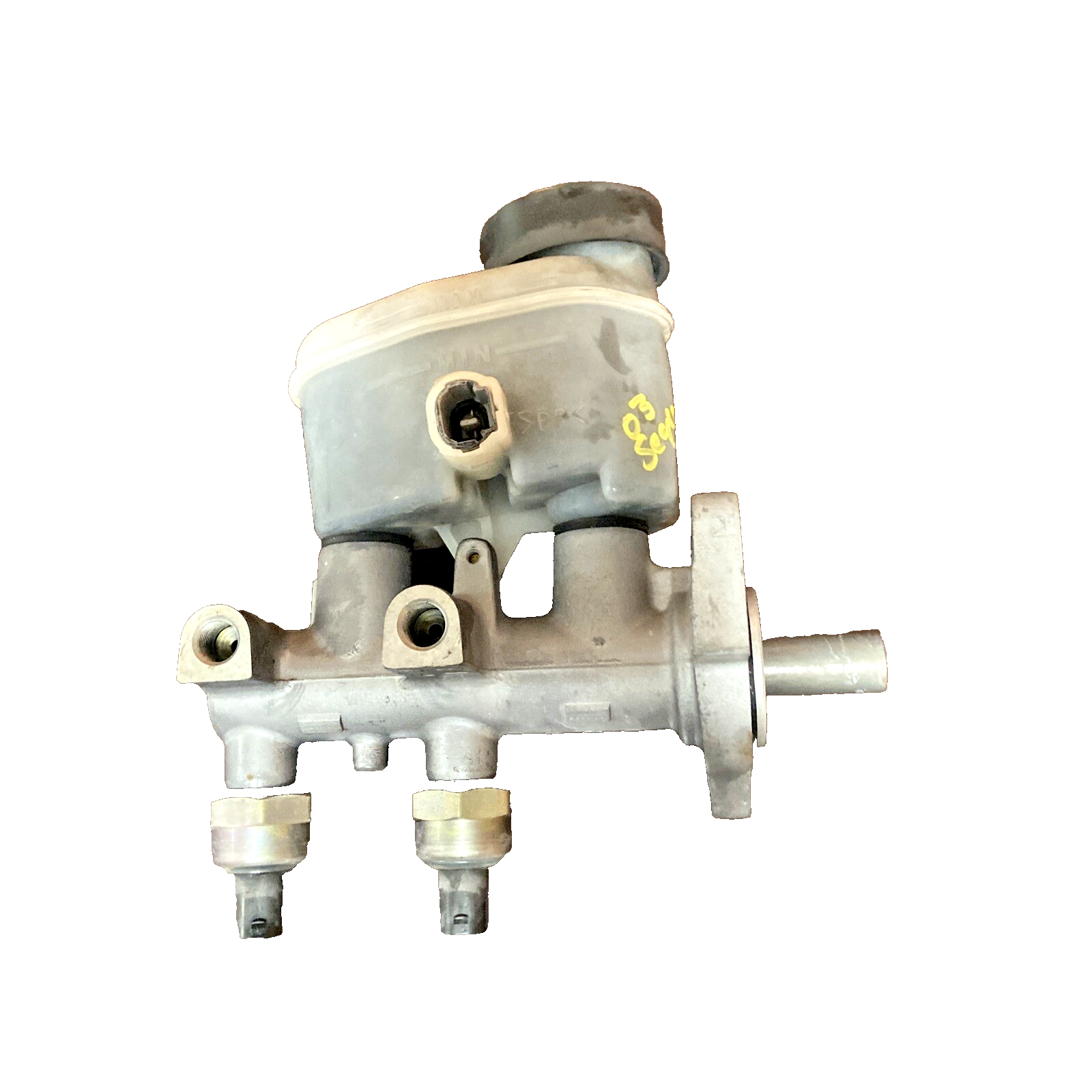 2003 Toyota Sequoia Brake Master Cylinder w/ Reservoir