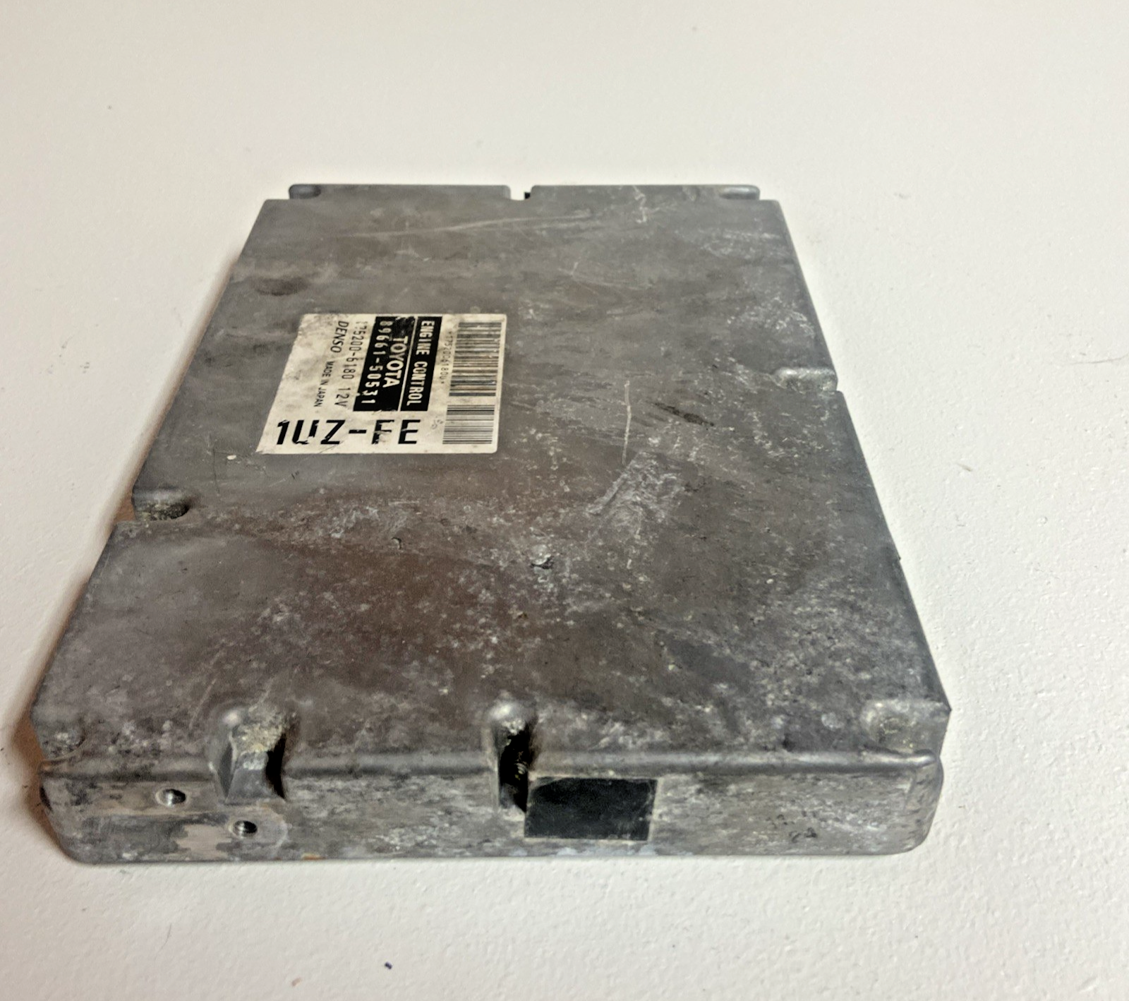 1998-2000 Lexus LS 400 Engine Control Unit ECU 89661-50531