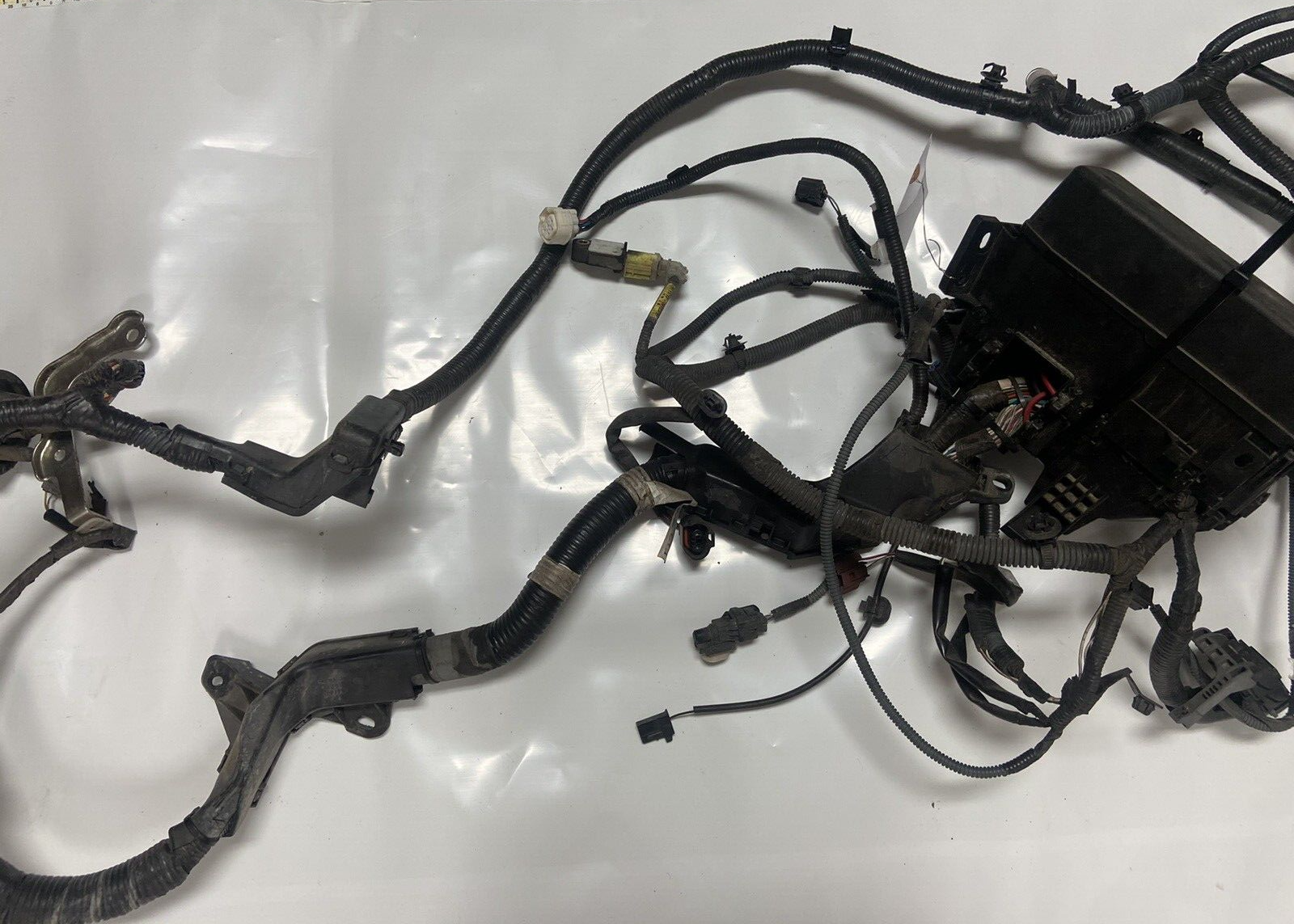 2011 Toyota Corolla Fuse Box And Complete Wiring Harness 8211602