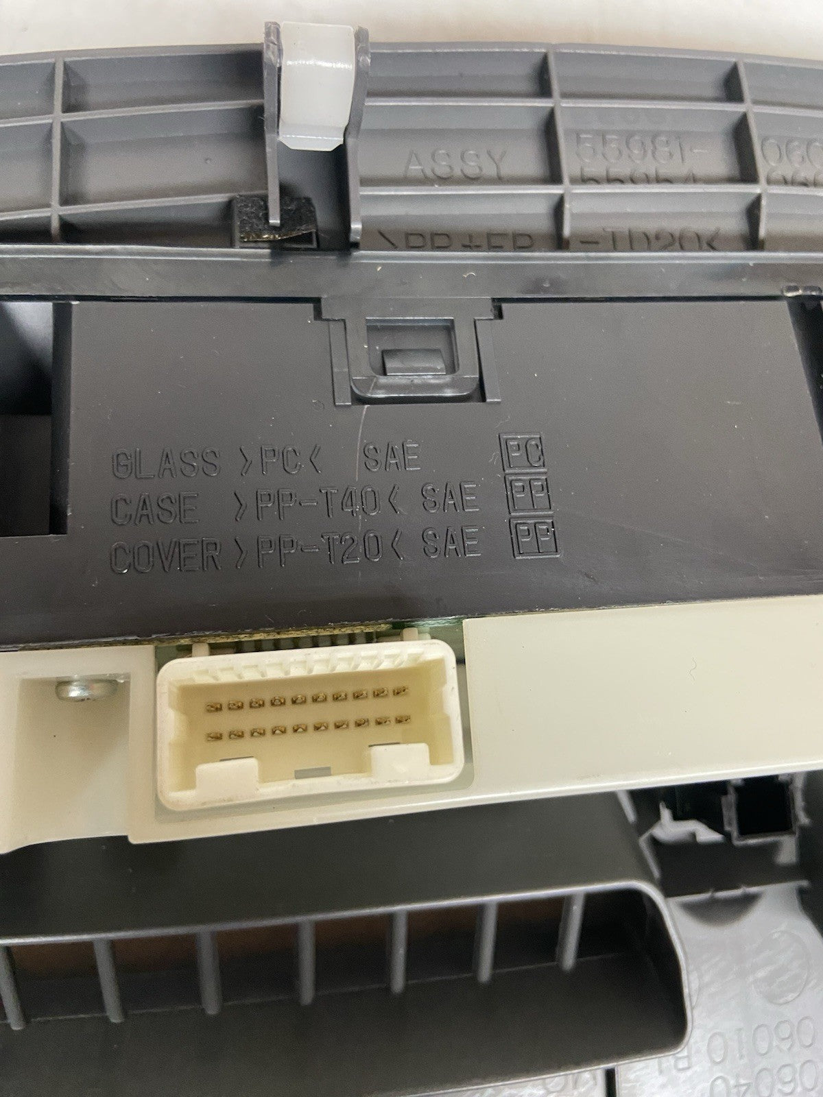 2007-2011 Toyota Camry Rejilla Adorno Boquilla de Parabrisas de Ventilación de Descongelación del Tablero OEM