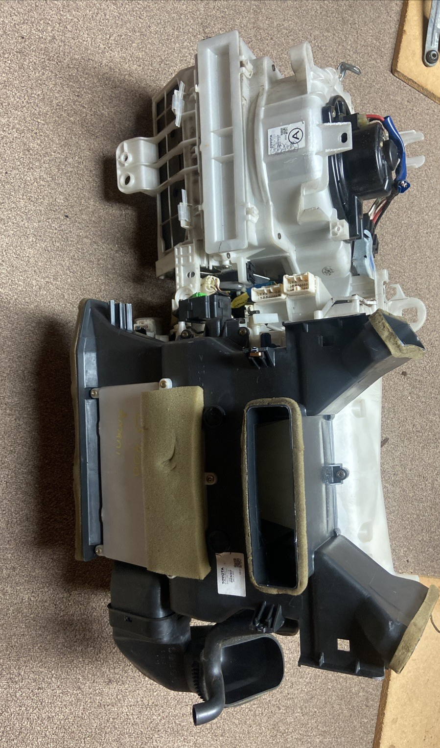 1997-2000 Lexus LS 400 A/C Air Conditioning Heater Box 8701050050 OEM