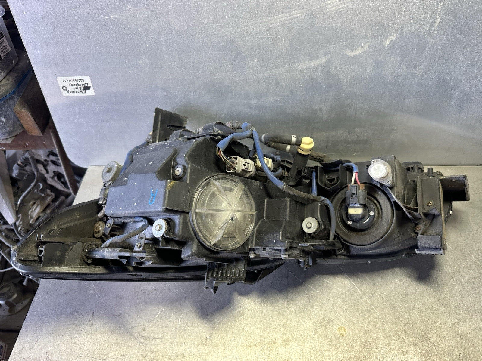 06 LEXUS GS300 GS430 Passenger Headlight Xenon HID With Washer OEM