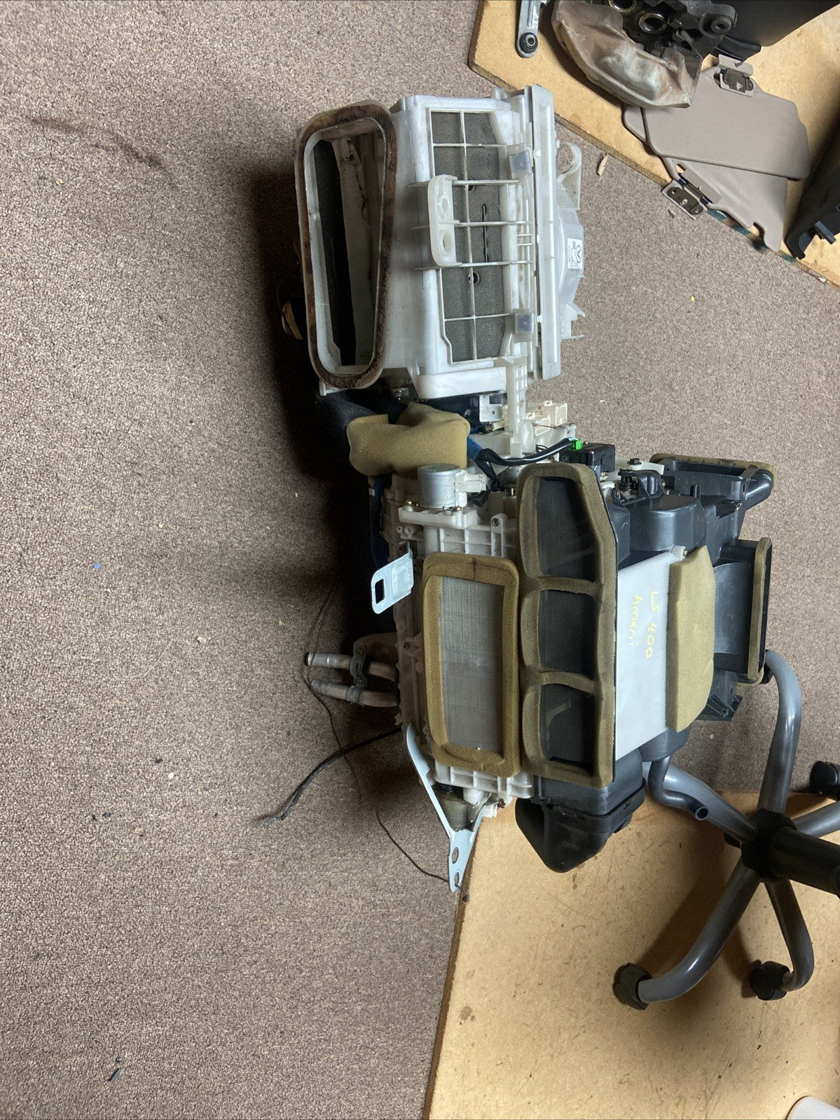 1997-2000 Lexus LS 400 A/C Air Conditioning Heater Box 8701050050 OEM