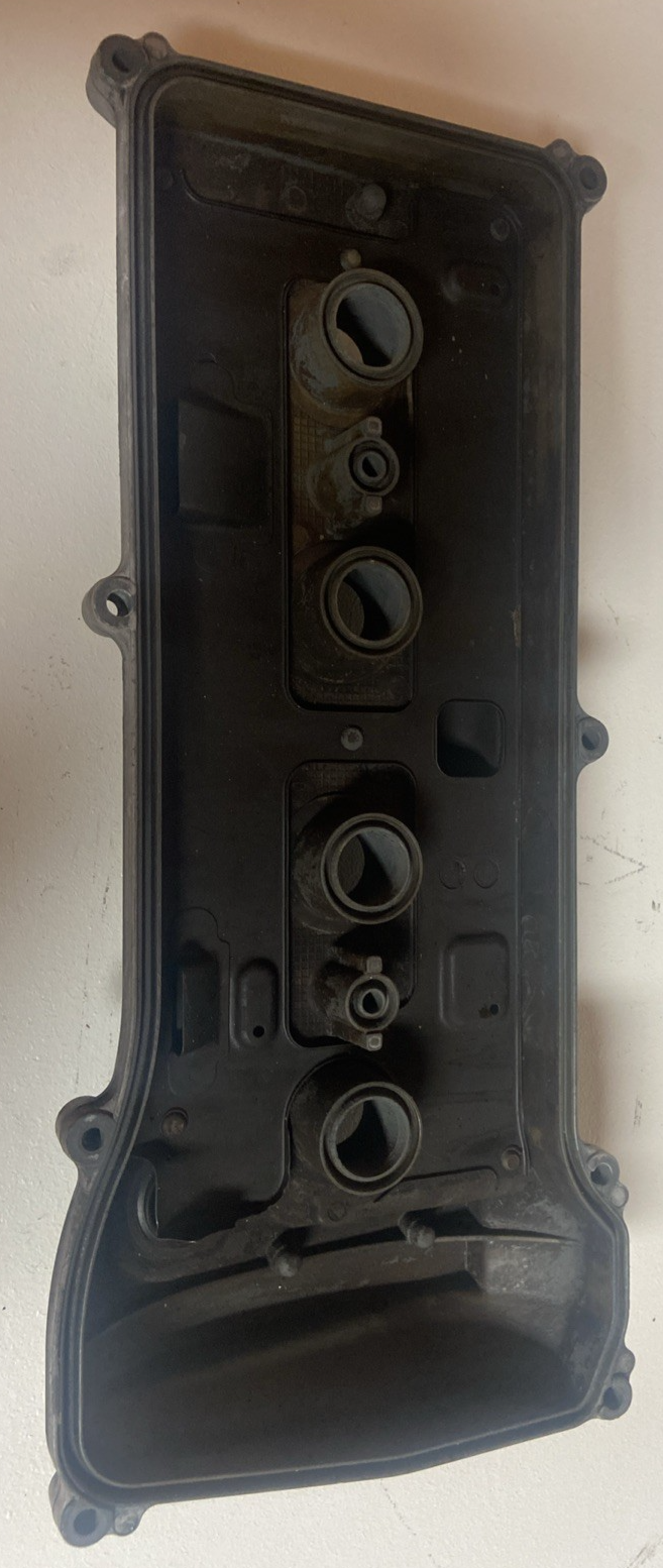 2002-2009 Toyota Camry Engine Valve Cover