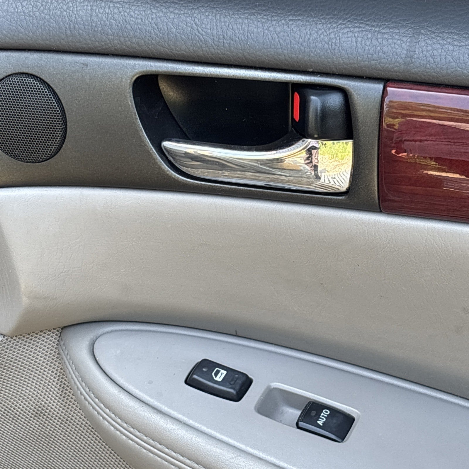 2002-2003 Lexus ES300 ES330 Front Right Passenger Door Shell OEM Silver