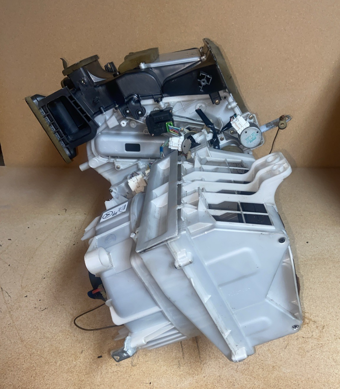 1999 Lexus LS 400 HVAC CALEFACTOR NÚCLEO VENTILADOR CARCASA OEM