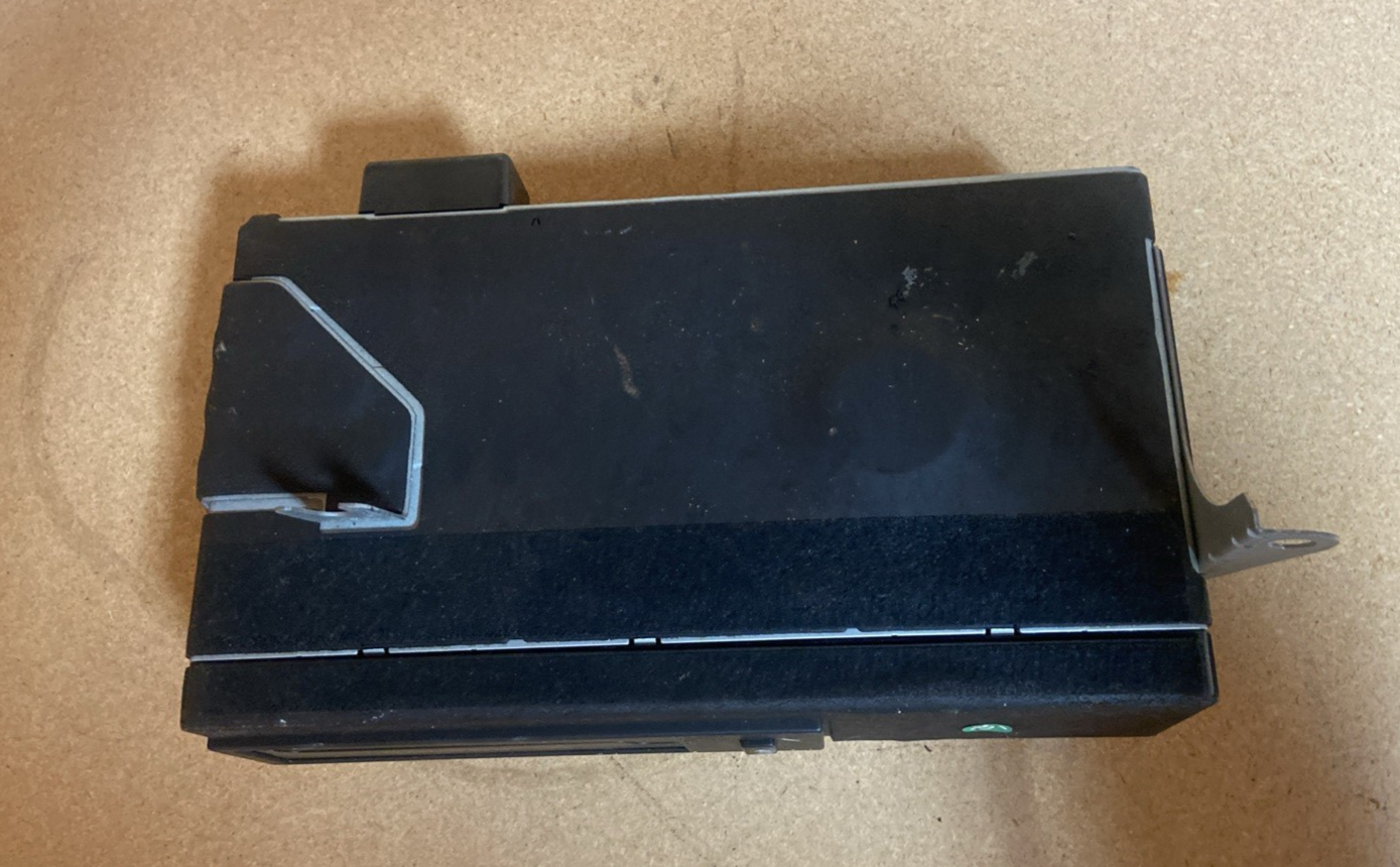 1998-2000 Lexus LS400 OEM CD Changer w Pioneer Audio System 86270-50120