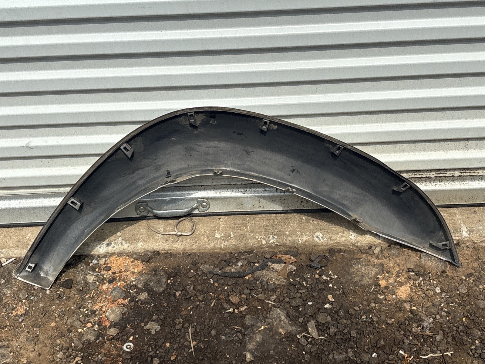 2001-2007 TOYOTA SEQUOIA FRONT RIGHT PASSENGER SIDE FENDER FLARE OEM