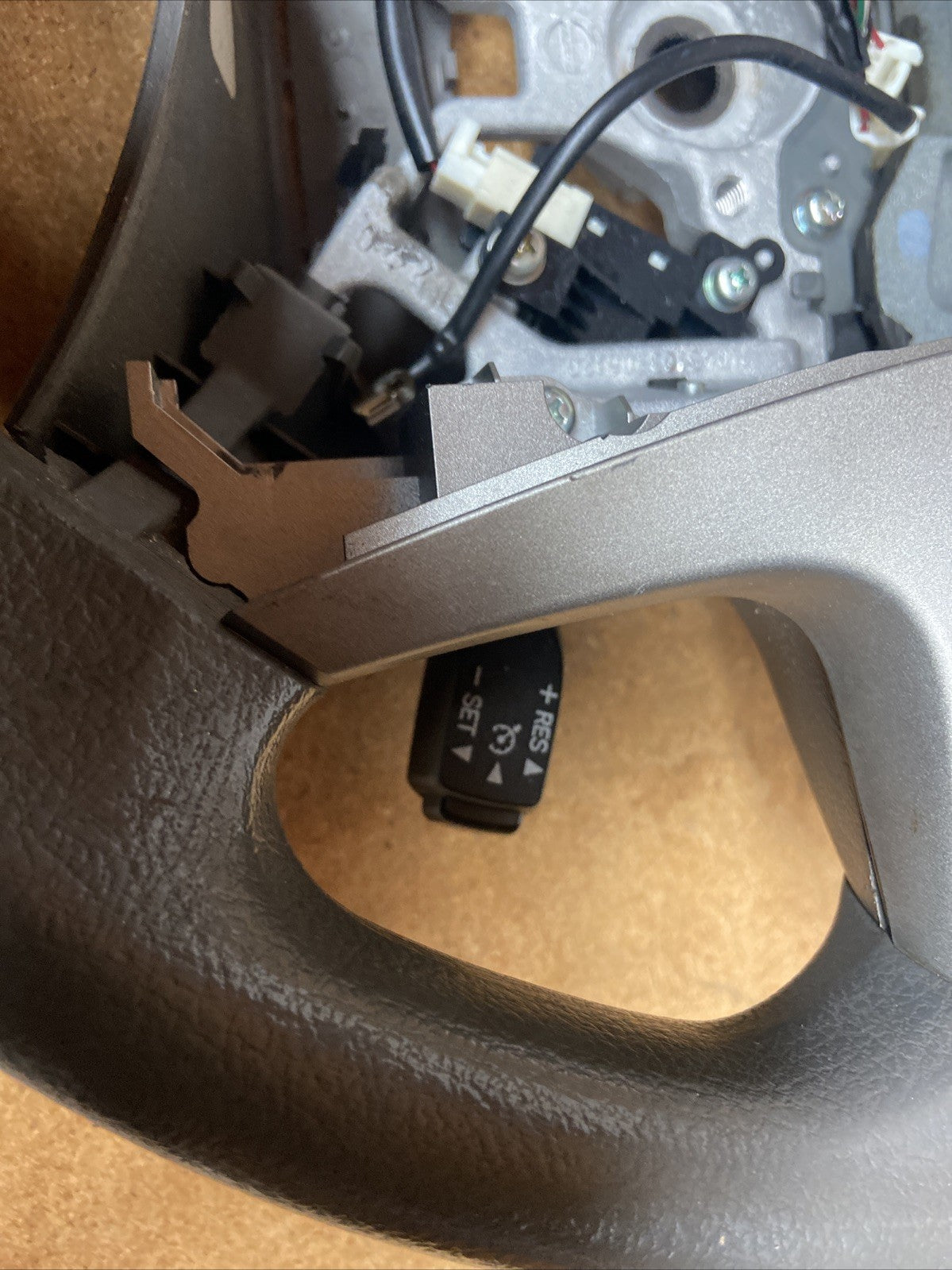 2007-11 Toyota Camry Steering Wheel Assembly with Cruise Control