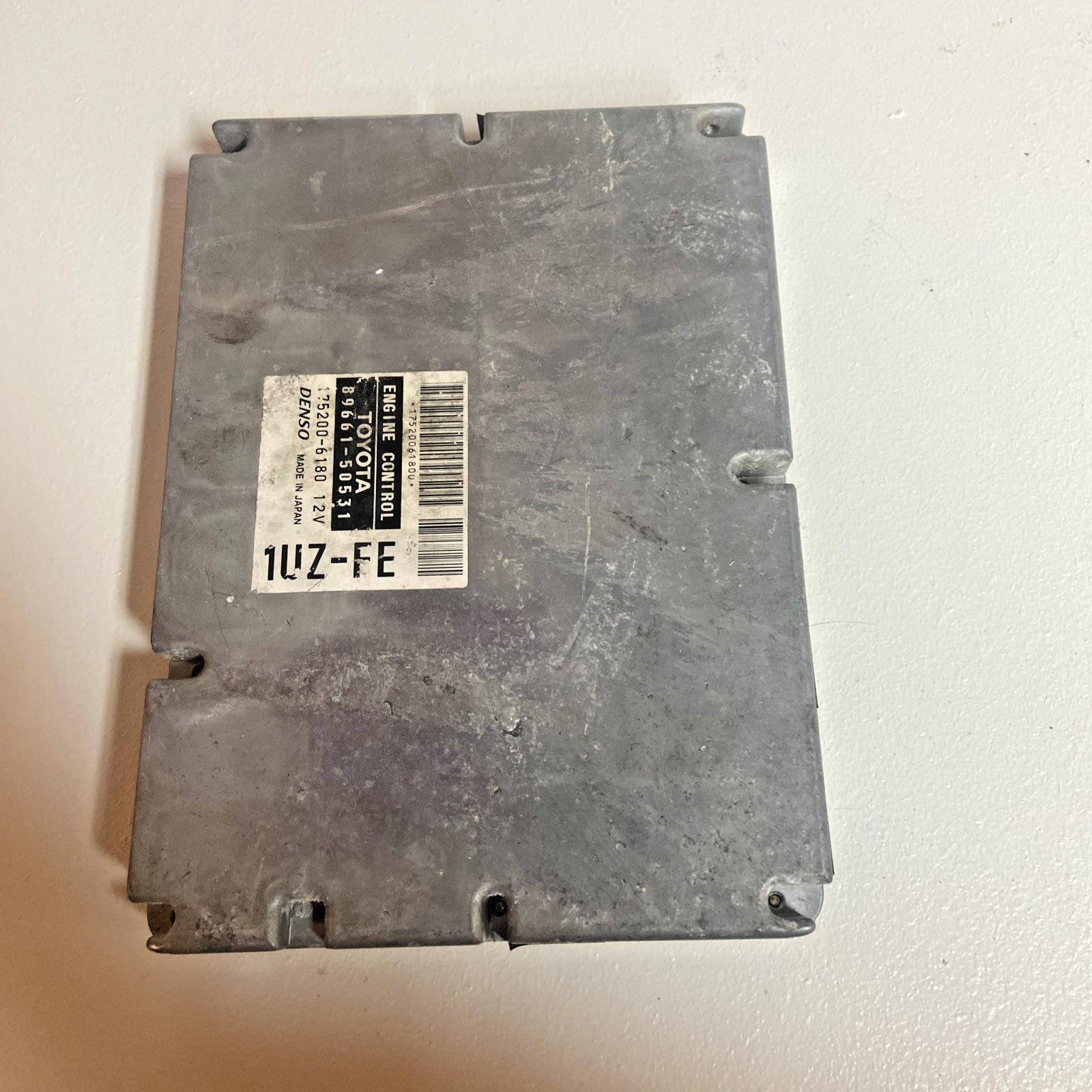 1998-2000 Lexus LS 400 Engine Control Unit ECU 89661-50531