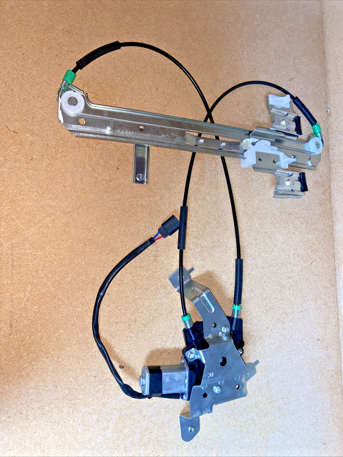 2002-2006 Chevy Tahoe Rear Right Window Regulator