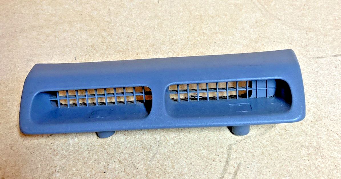 1995-00 Lexus LS 400 Rear Air Vent Duct /Rear Instrument Panel OEM 87218-50010