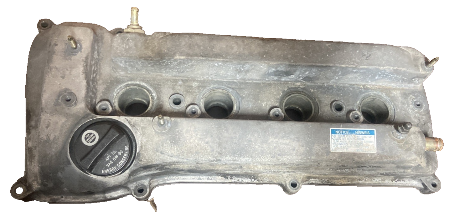 2005 Toyota Highlander 2.4L Engine Valve Cover