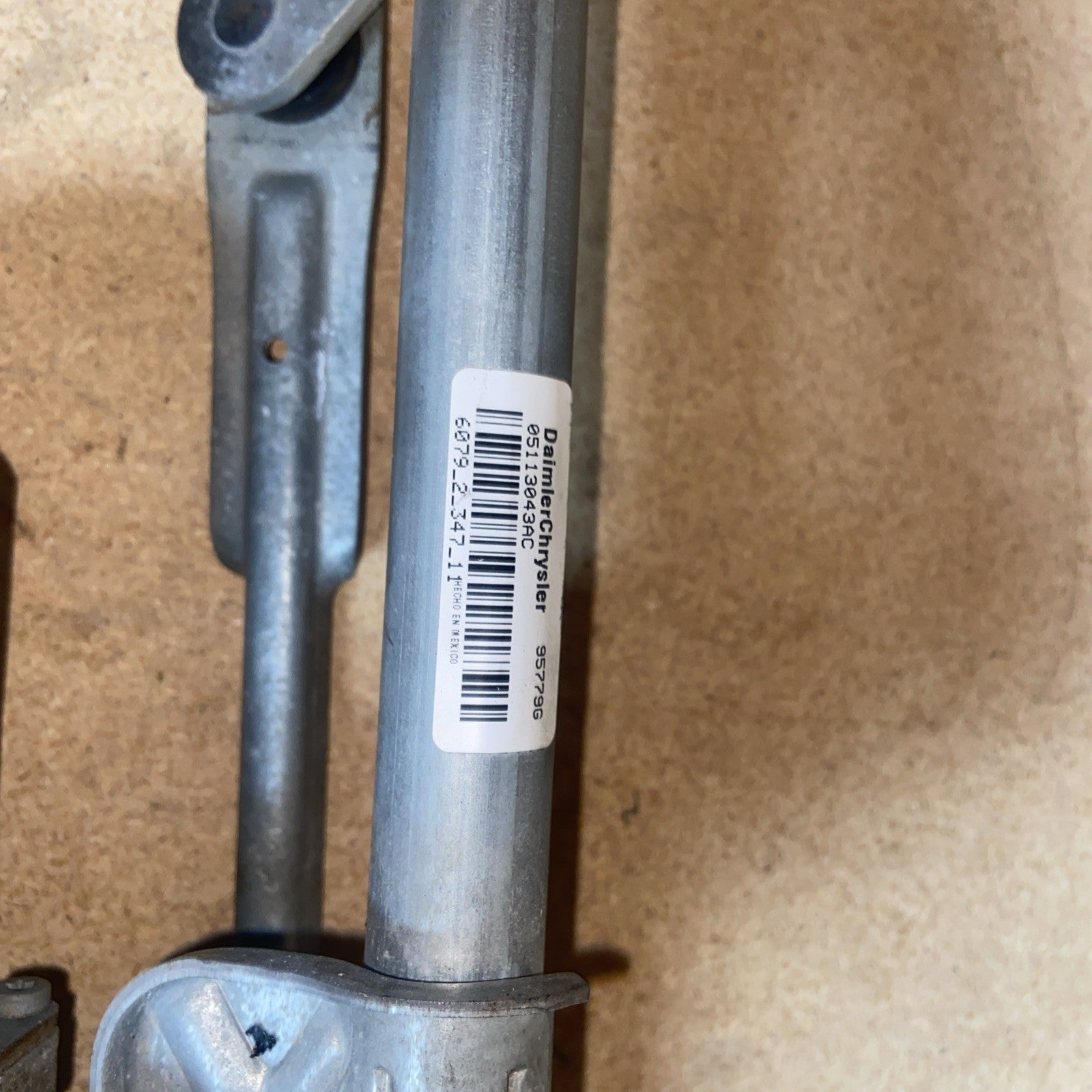2008-2020 Dodge Grand Caravan Windshield Wiper Motor Linkage Assembly 05113043AE