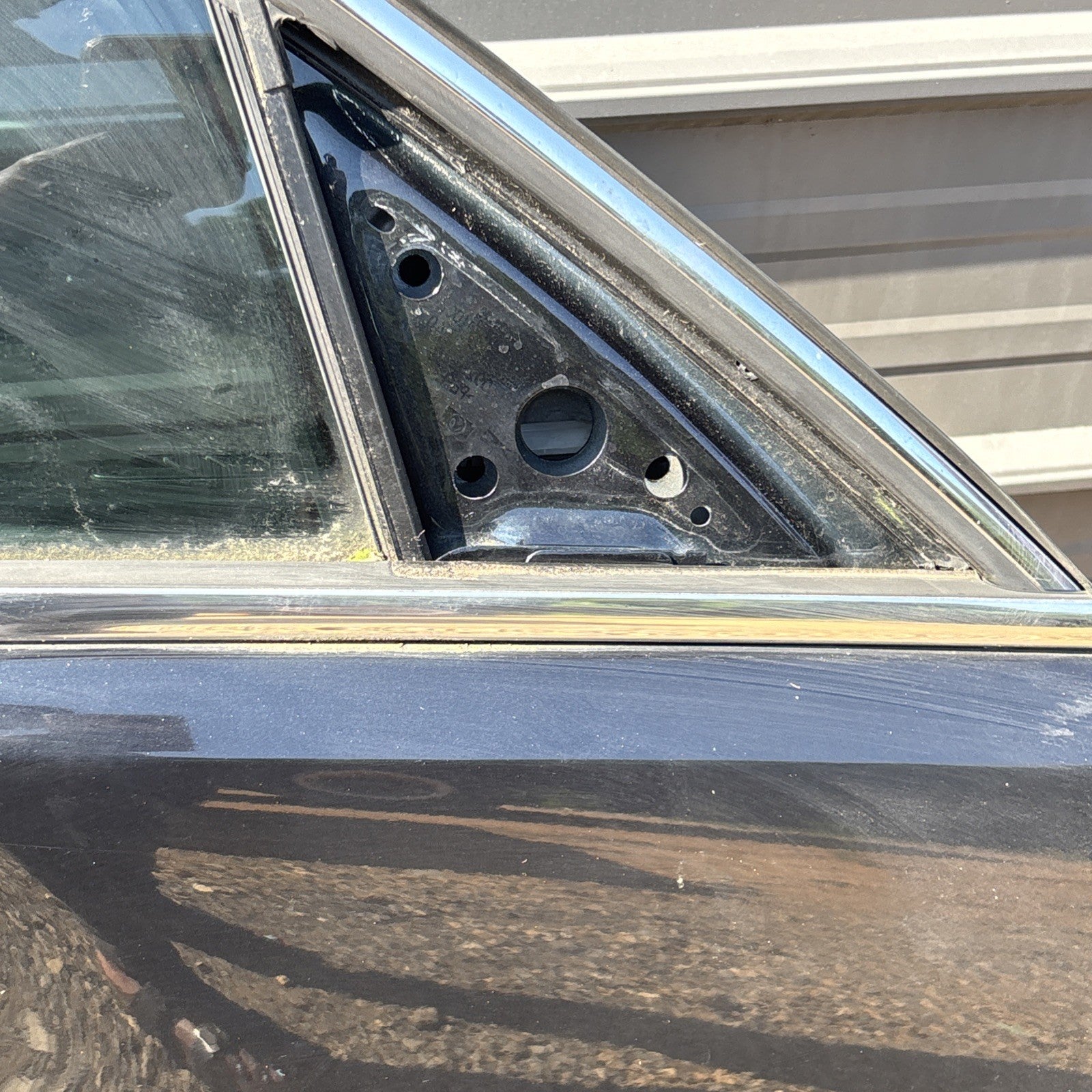 2006-2016 Chevrolet Impala Right Front Passenger Door Shell *EOM Black. Dent