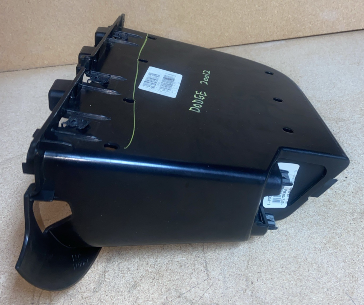 Guantera superior delantera Mopar para Dodge Grand Caravan 2012