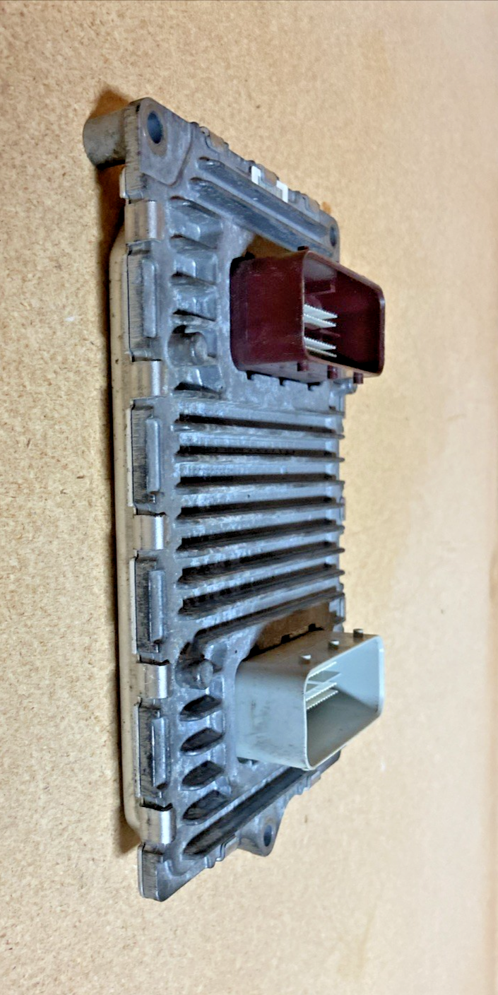 Módulo de control del motor PCM ECM OEM P05150657AA para Dodge Grand Caravan 3.6L 2012