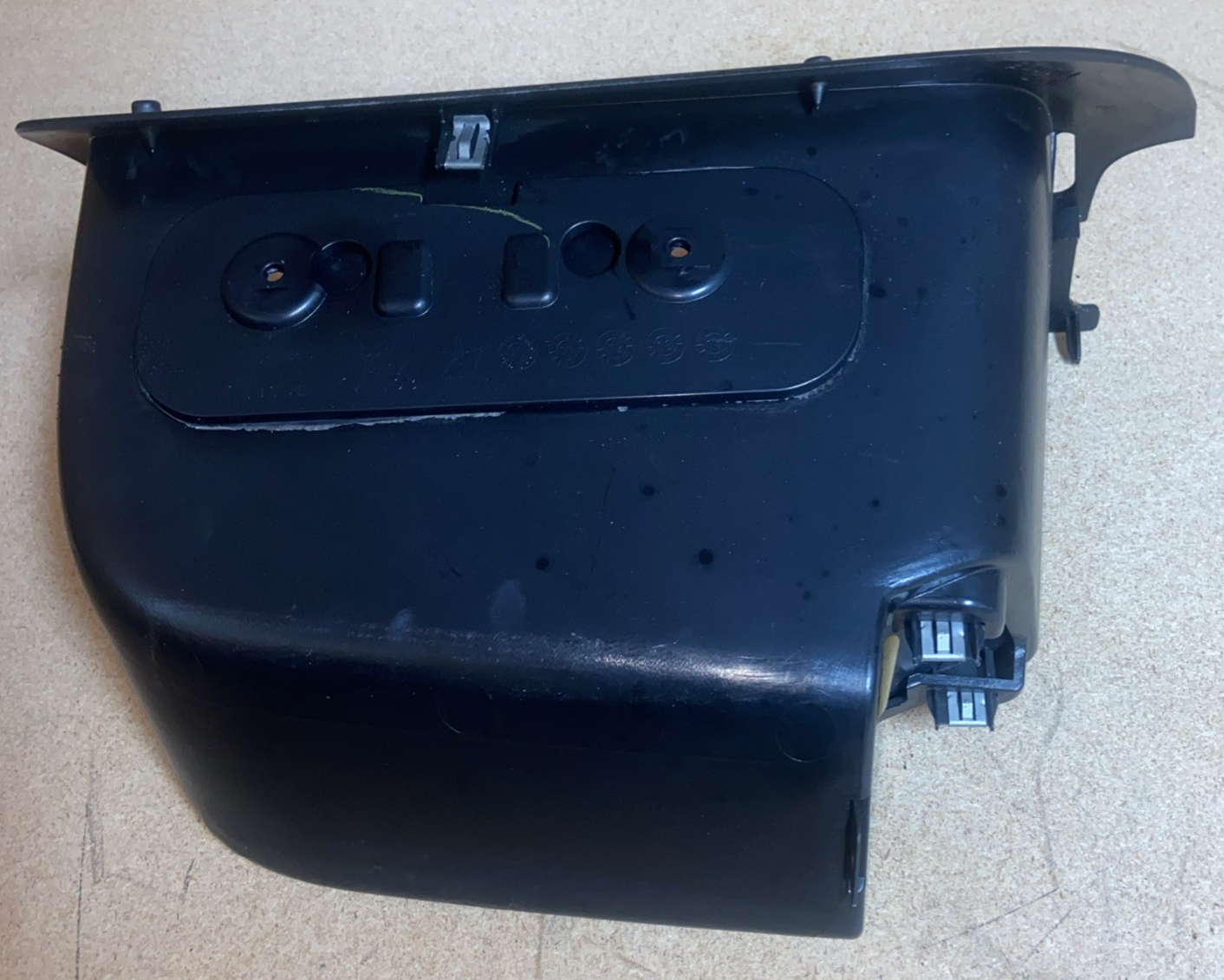 Guantera superior delantera Mopar para Dodge Grand Caravan 2012