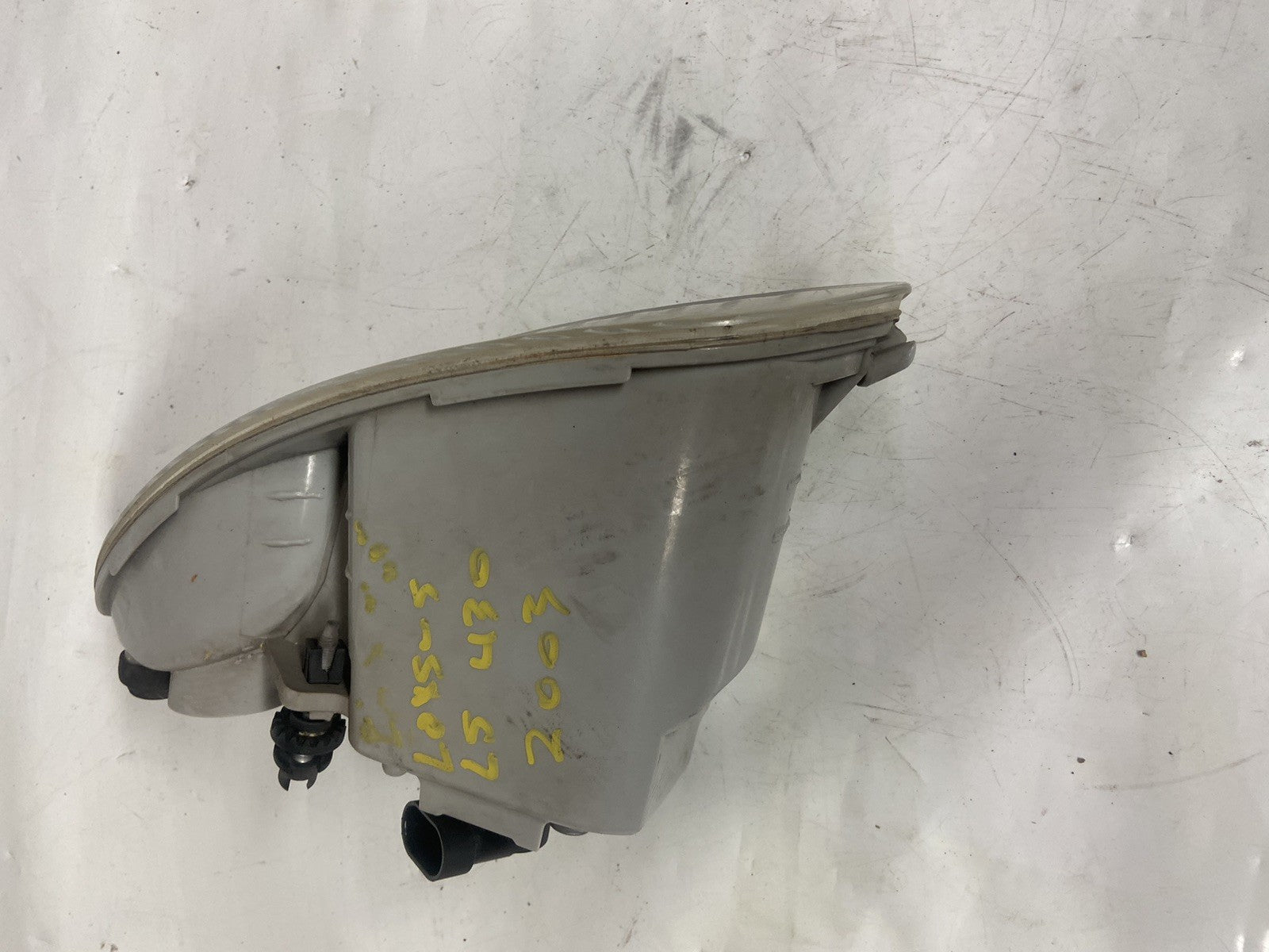 2001-2003 LEXUS LS430 Front Right Passenger Side Fog Light OEM