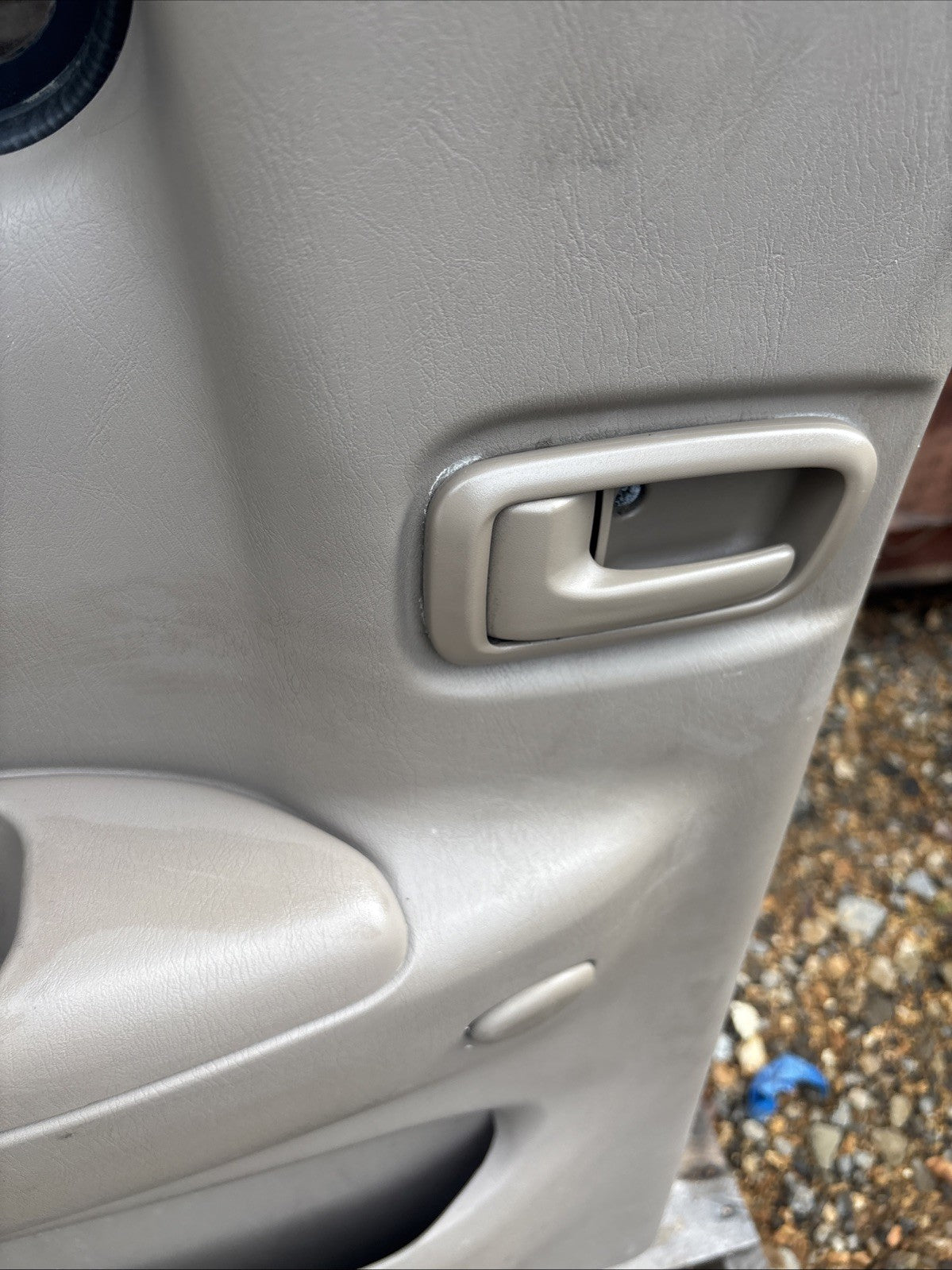 00-06 TOYOTA TUNDRA Passenger Rear Side Door Extended Cab w/ Side Moulding