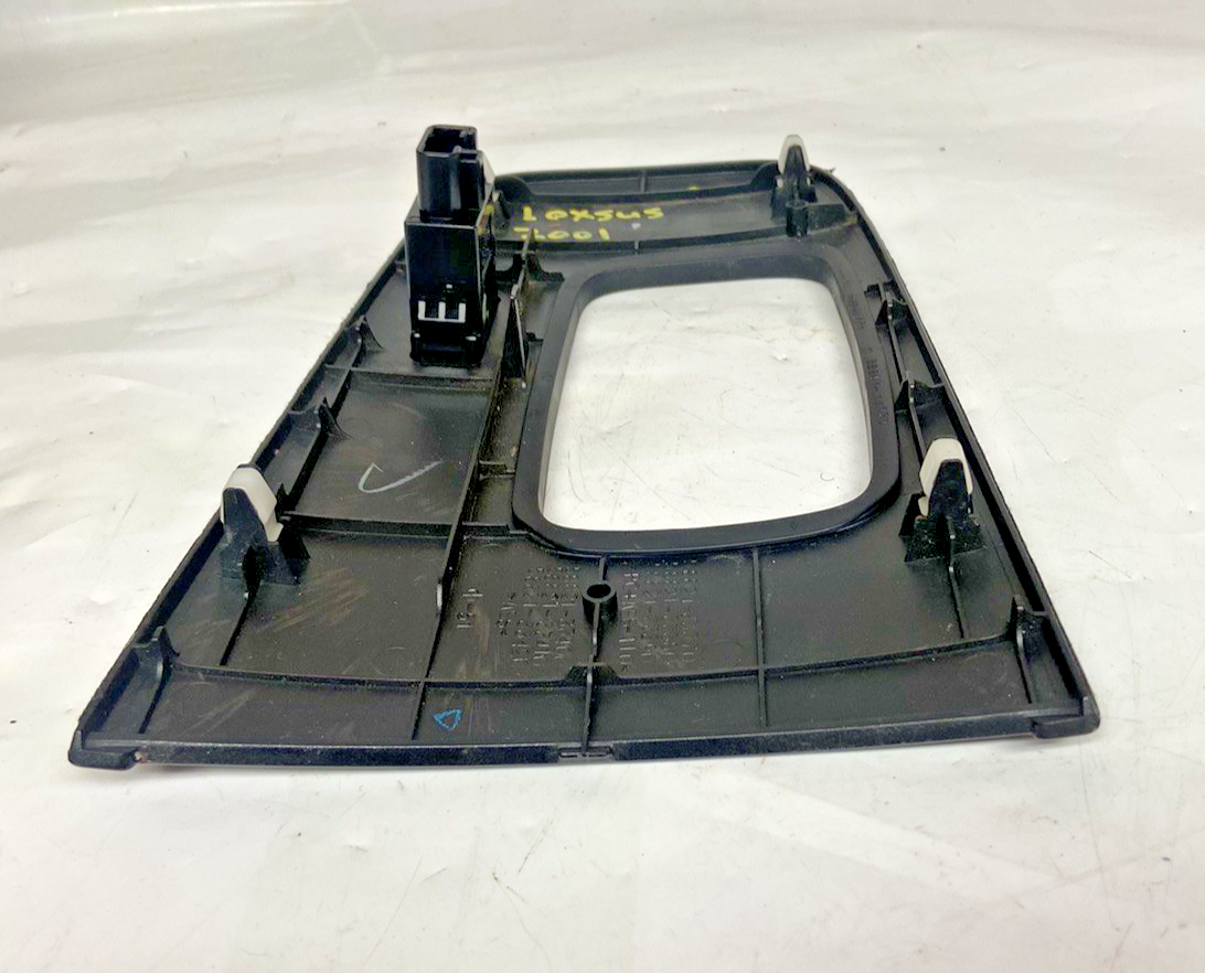 2002-2003 Lexus ES300 Center Console Shifter Bezel Trim