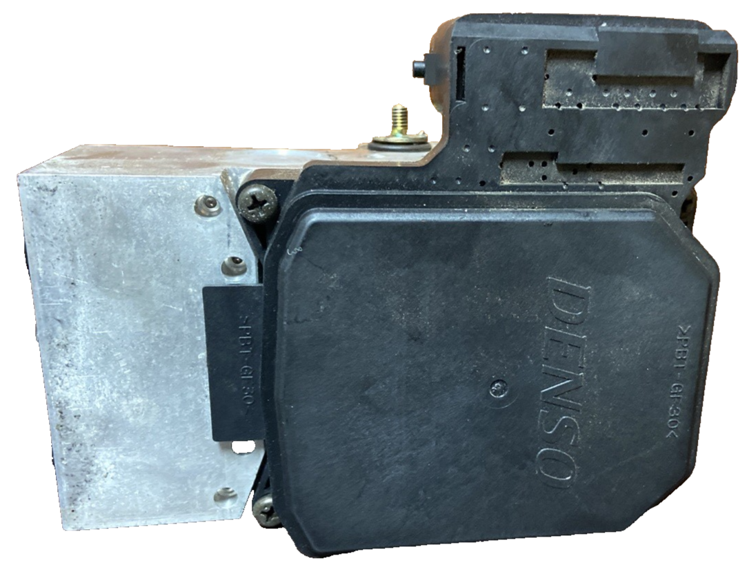 2001-2004 Lexus LS 430 Anti-Lock Braking System ABS Module 44540-50020