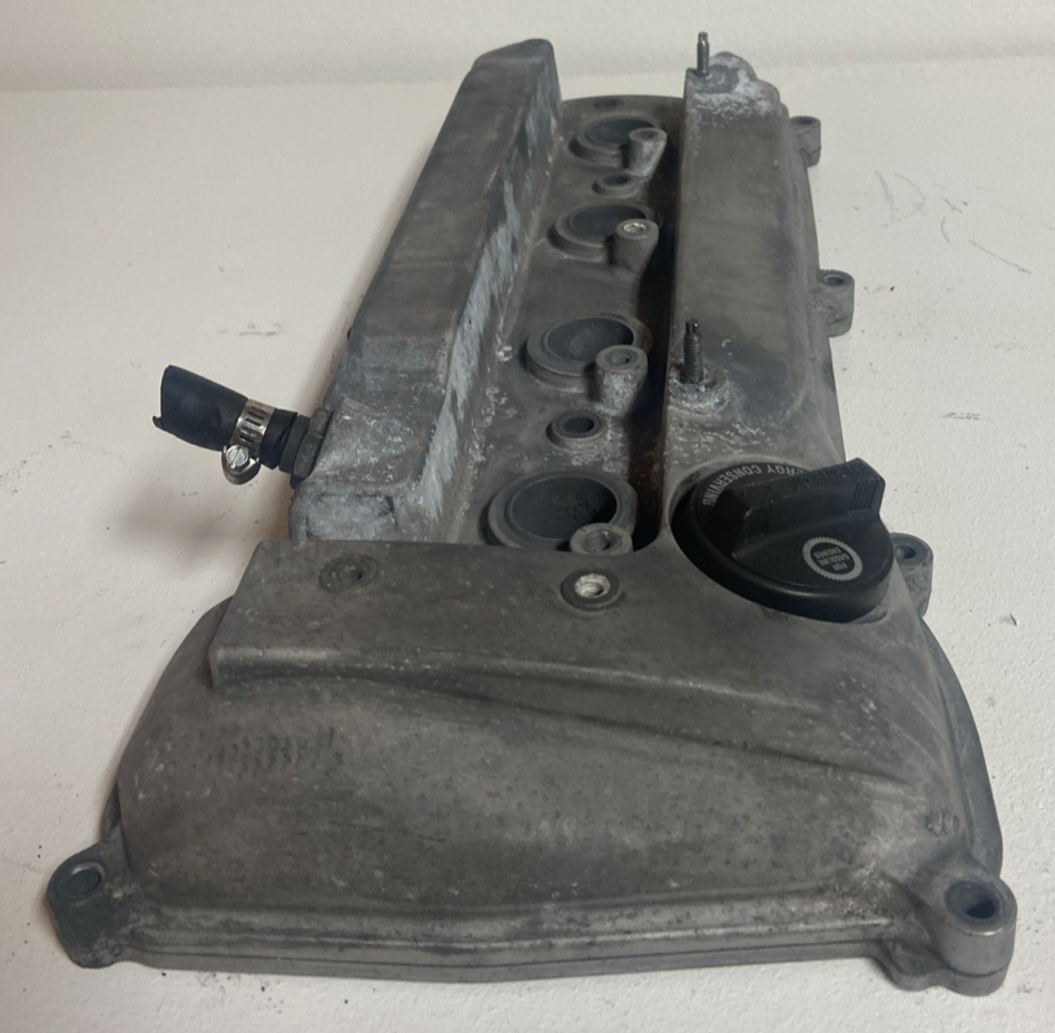 2002-2009 Toyota Camry Engine Valve Cover