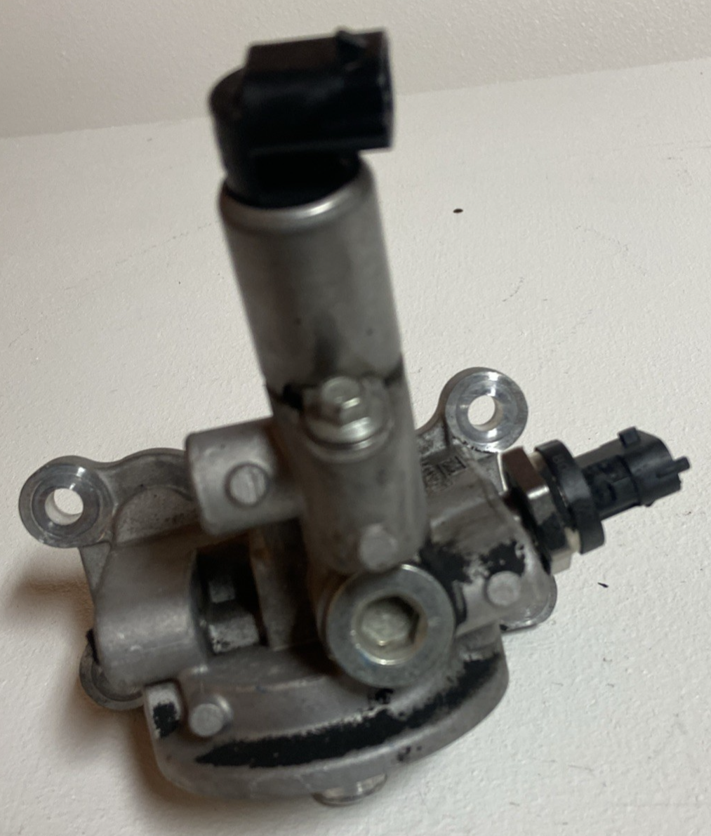 2016 Ford Fusion Engine Oil Filter Adapter