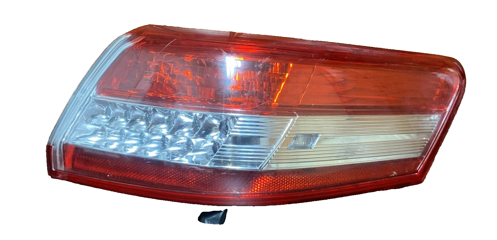 OEM TOYOTA CAMRY TAIL LIGHT Passenger SIDE 81560-06340 FITS 2009-2011