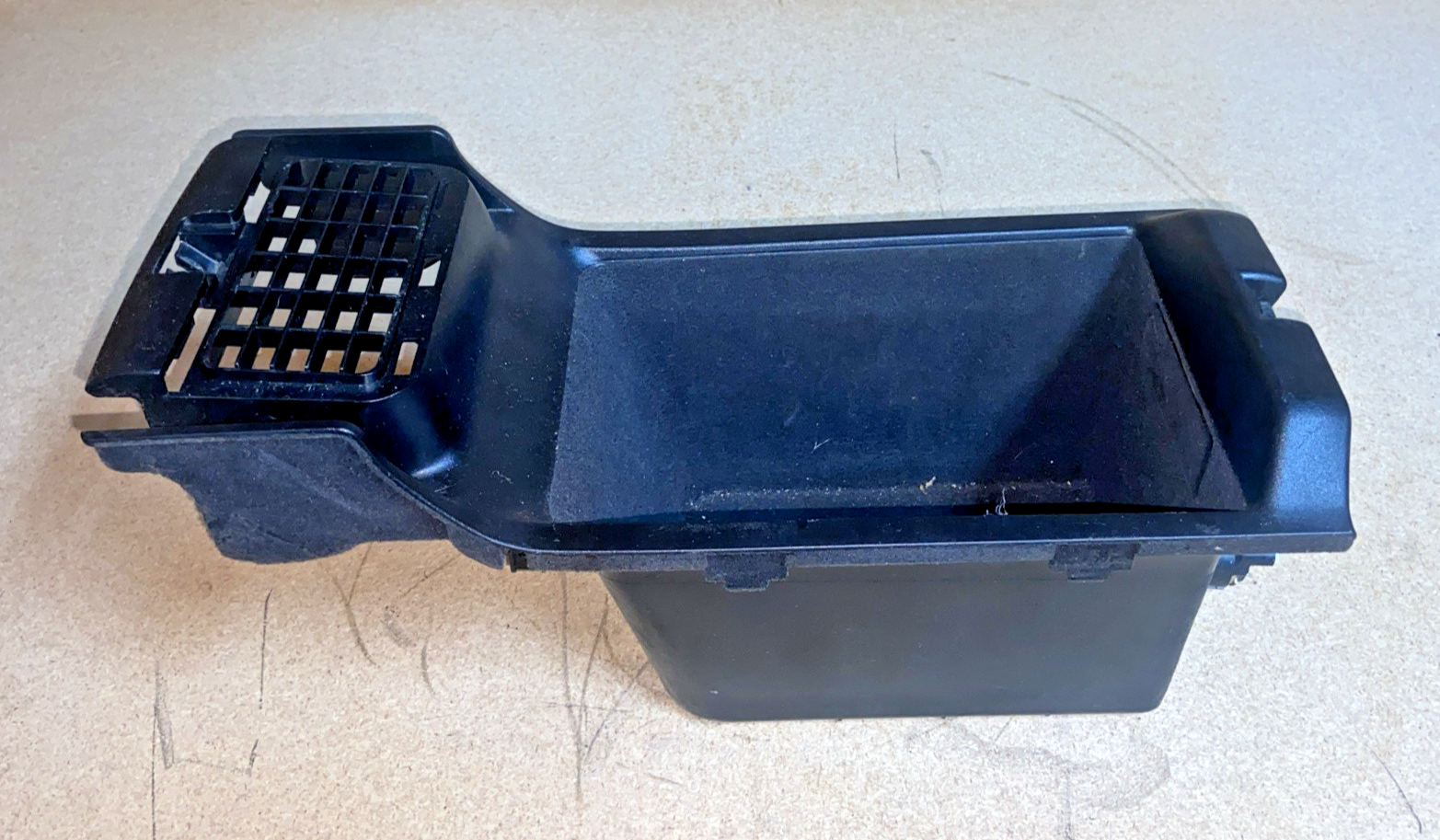 1995-2000 Lexus LS 400 Center Console Storage Box (Rear/Lower box) 58912 -50040