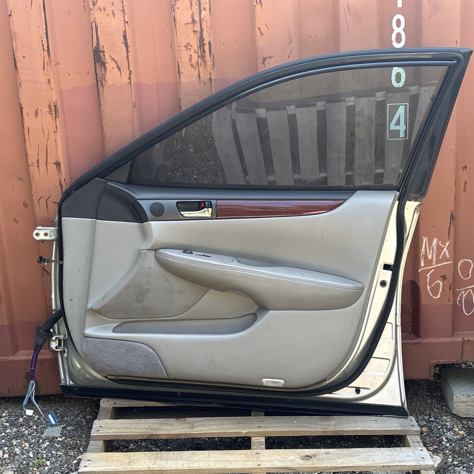 2002-2003 Lexus ES300 ES330 Front Right Passenger Door Shell OEM Silver