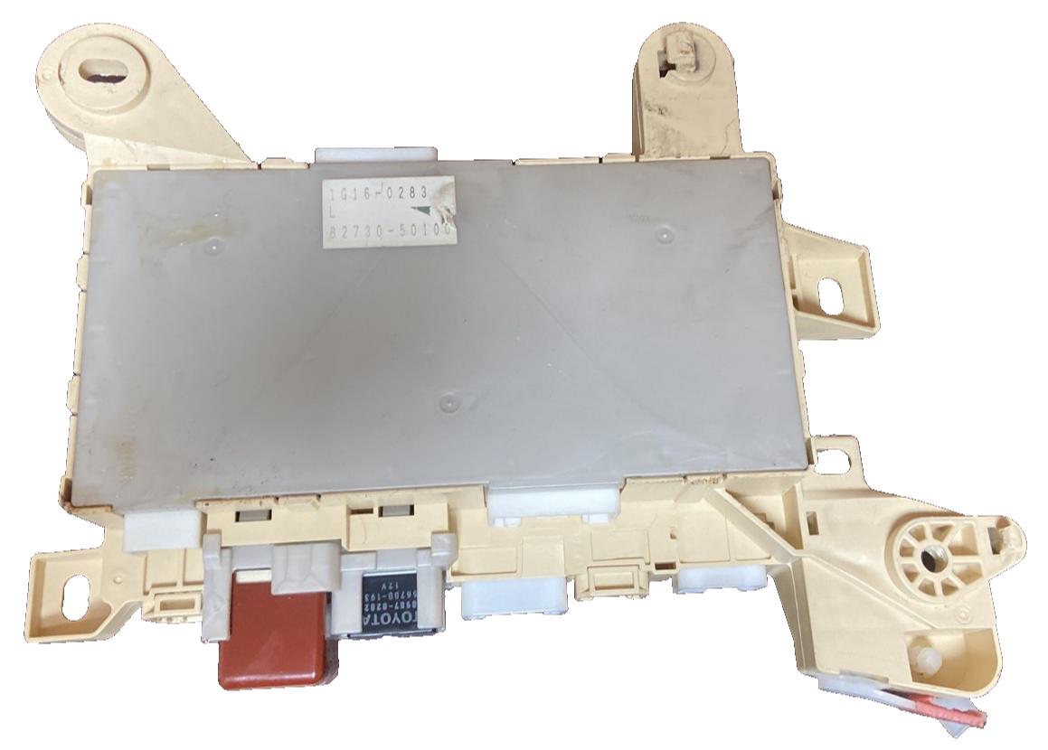 Caja de fusibles 82730-50100 de Lexus LS 430 de 2001