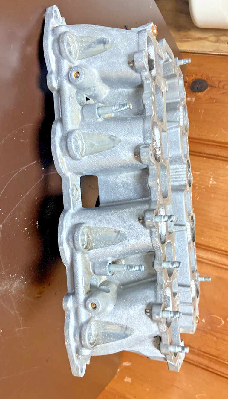 01-04 LEXUS LS430 GS430 4.3L LOWER ENGINE AIR INTAKE MANIFOLD ASSY OEM