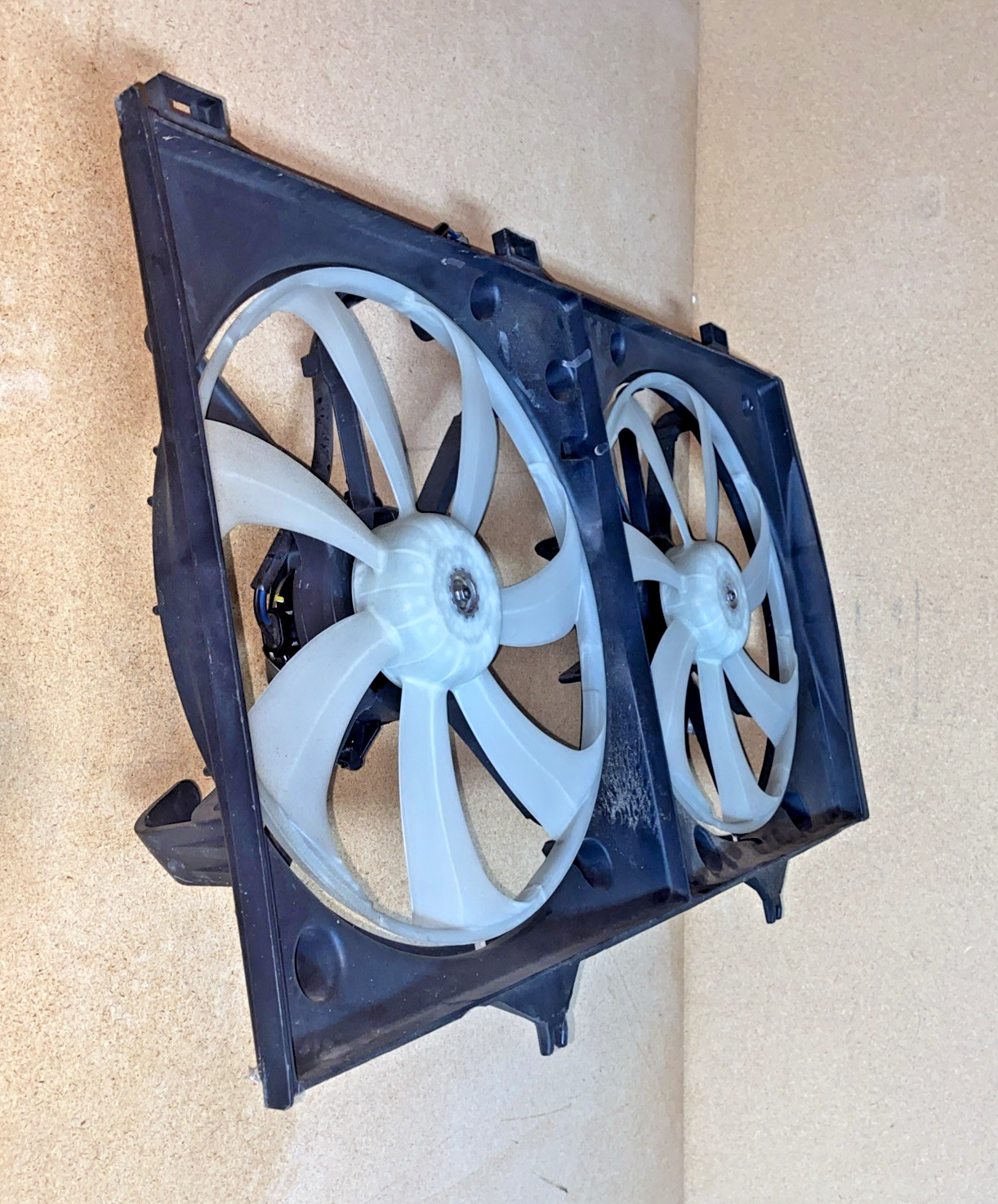 Conjunto de ventilador de refrigeración del radiador OEM para Toyota Camry 2007-2009
