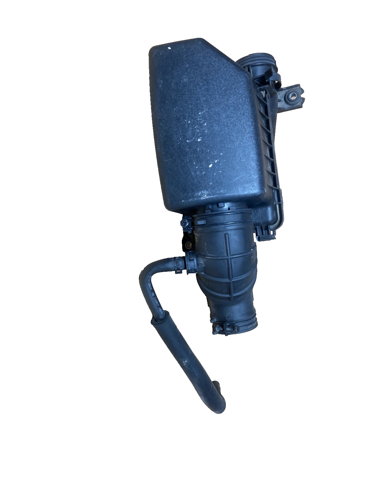 11 - 16 HYUNDAI Veloster Air Cleaner 1.6L engine